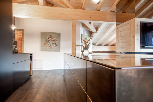 Küche aus Messing | Holzkreation Schmid Grindelwald