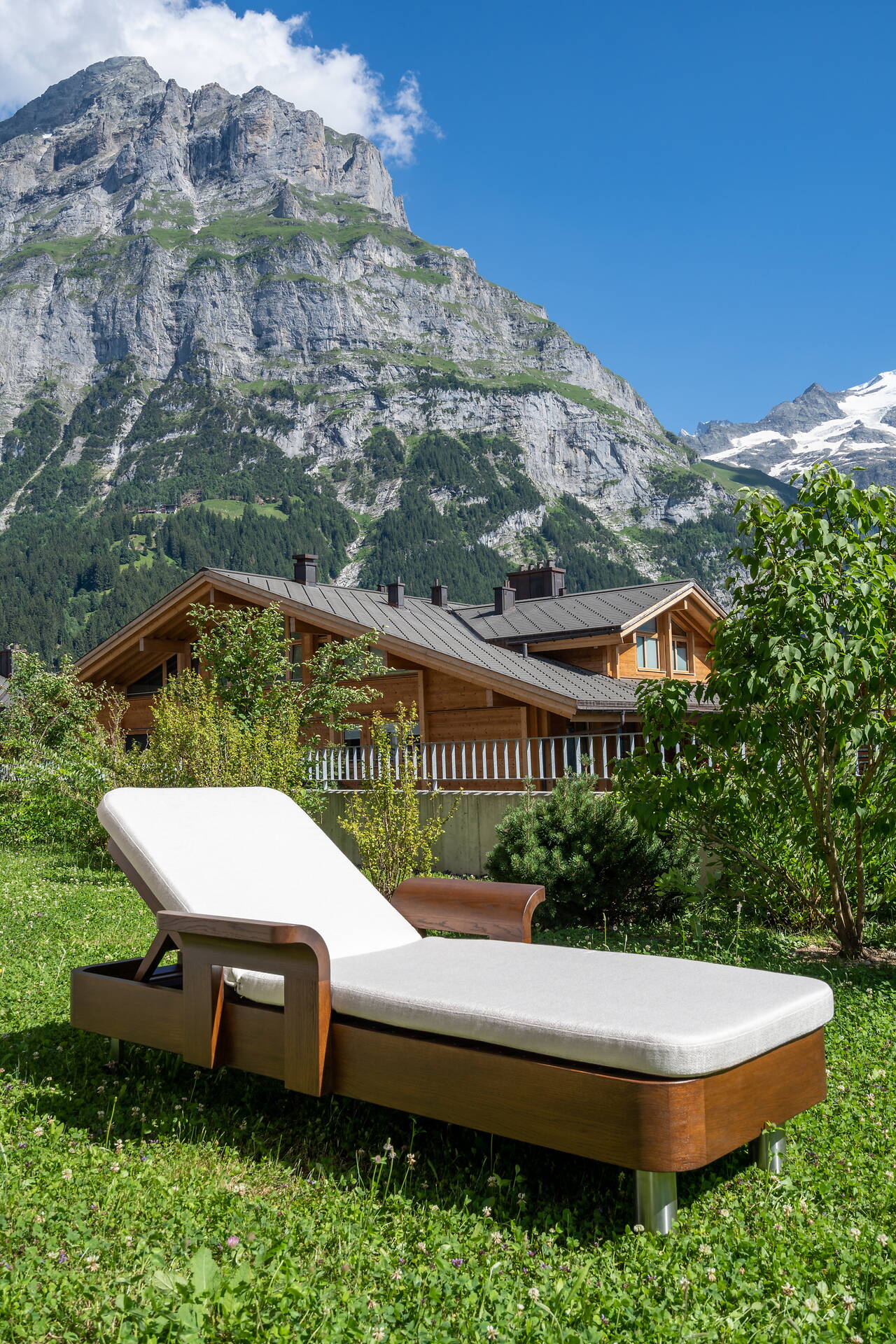 Sonnenliege | Holzkreation Schmid Grindelwald