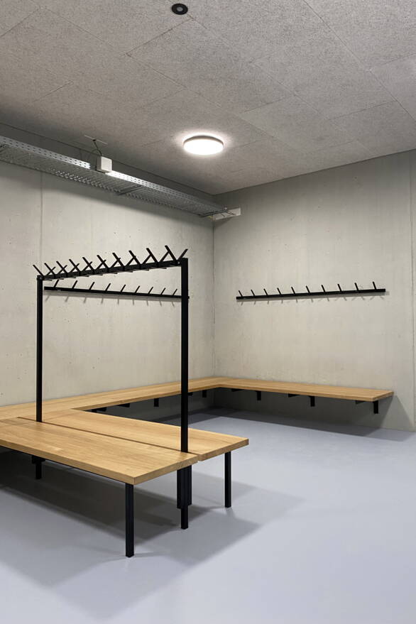Turnhallengarderobe | Holzkreation Schmid Grindelwald